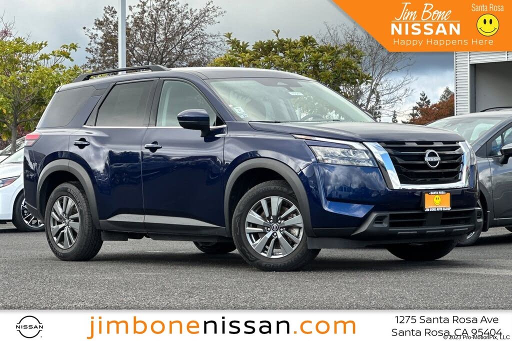 2024 Nissan Pathfinder SV FWD