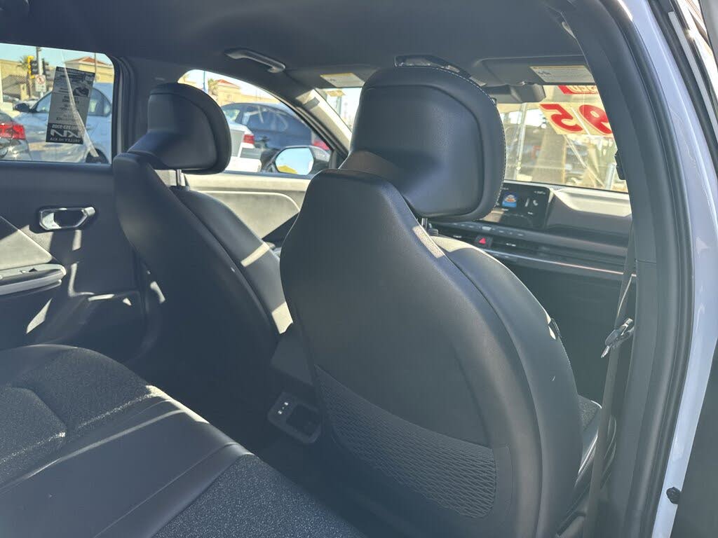 2025 Kia K4 GT-Line FWD