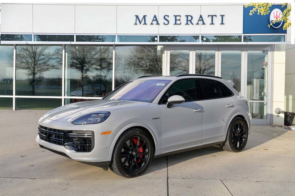 2025 Porsche Cayenne Turbo GT AWD