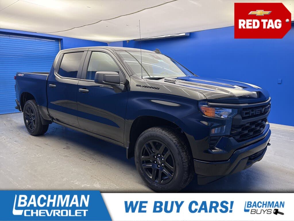 2026 Chevrolet Silverado 1500 Custom Crew Cab 4WD