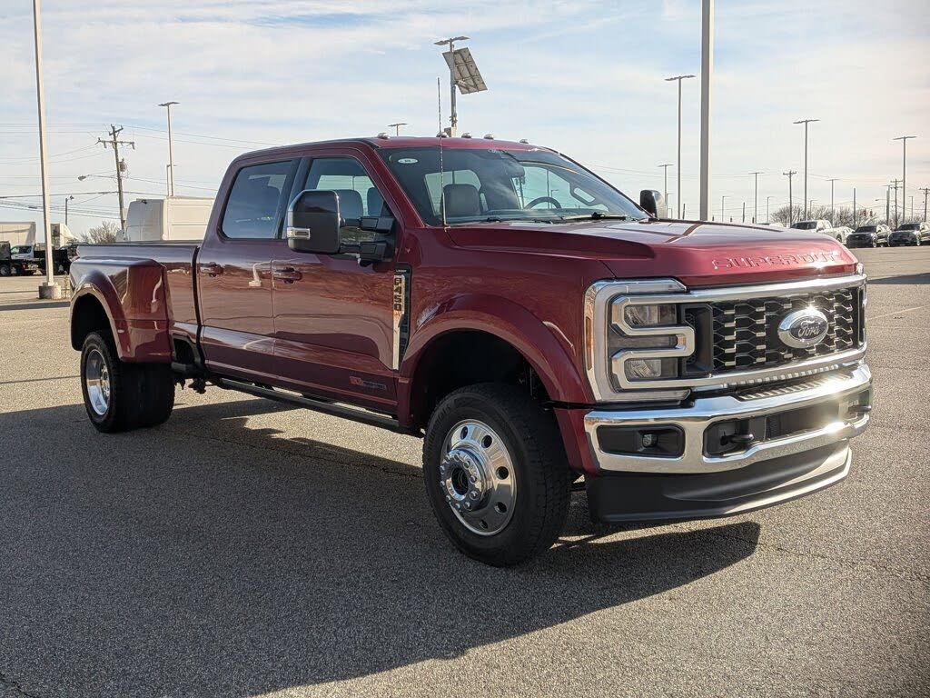 2026 Ford F-450 Super Duty Lariat Crew Cab LB DRW 4WD