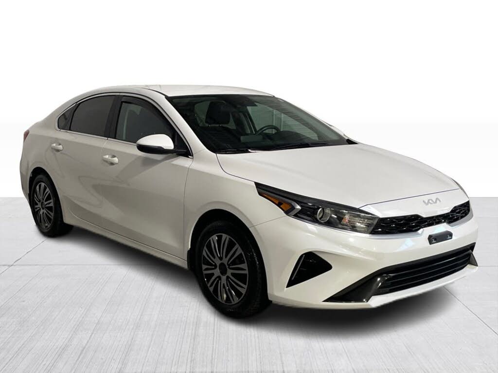 2022 Kia Forte EX FWD