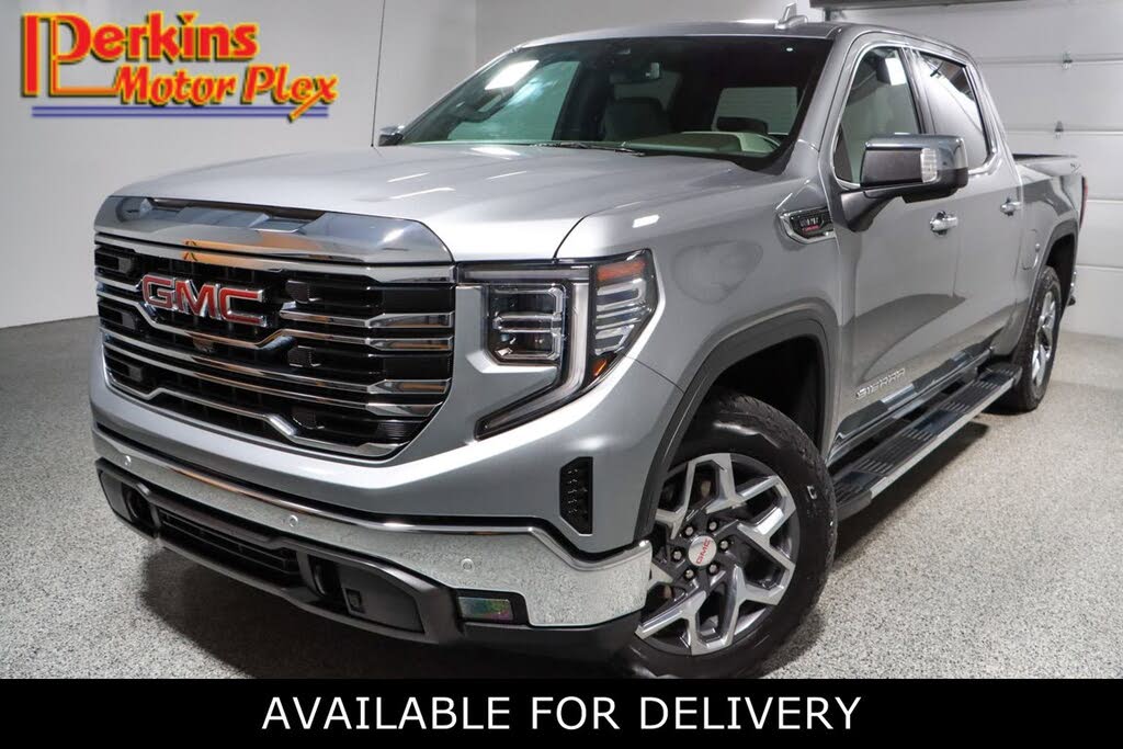 2023 GMC Sierra 1500 SLT Crew Cab 4WD