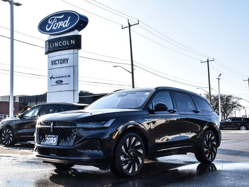 2025 Lincoln Nautilus Reserve AWD
