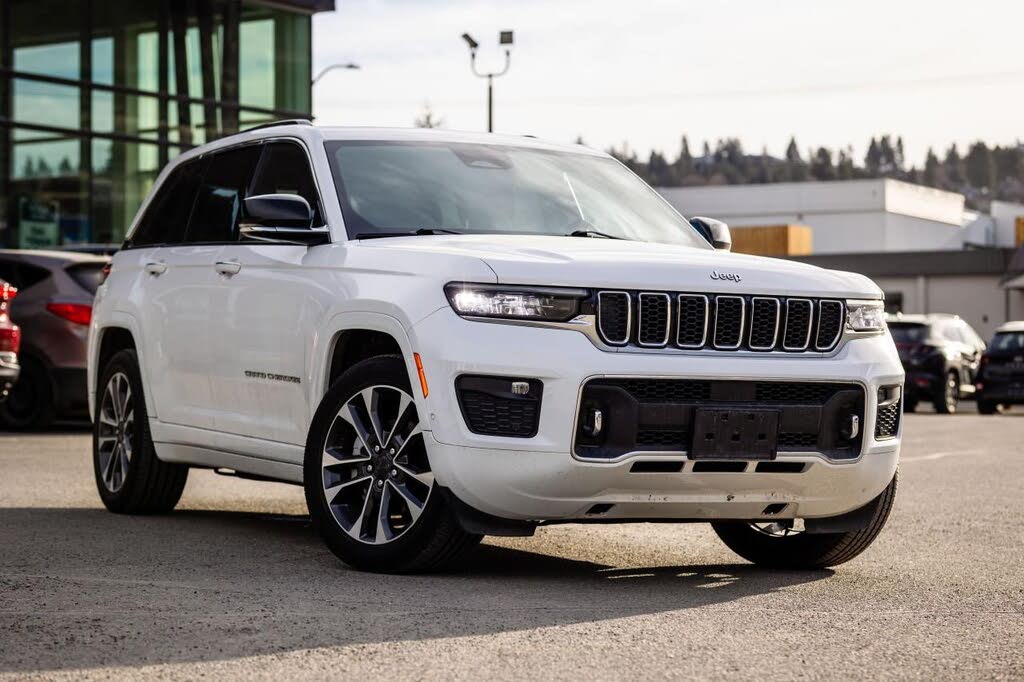 2023 Jeep Grand Cherokee Overland 4WD
