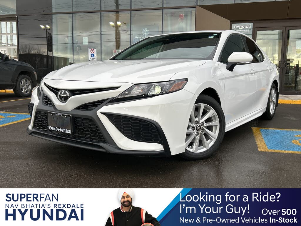 Toyota Camry SE FWD 2022