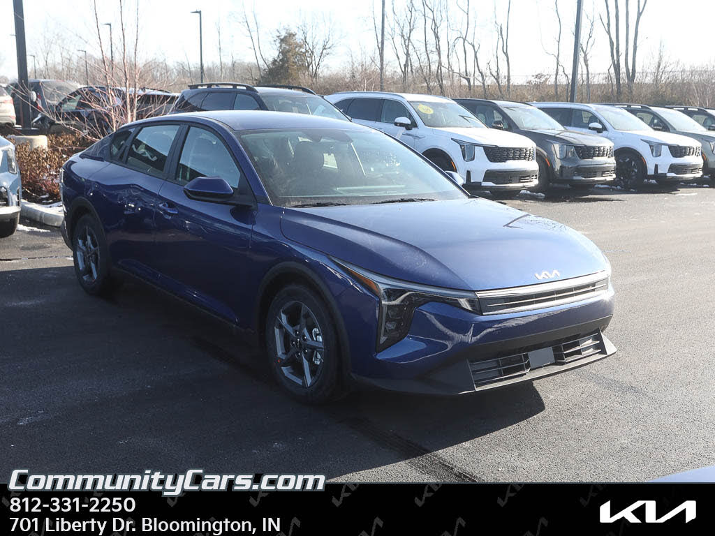 2025 Kia K4 LXS FWD
