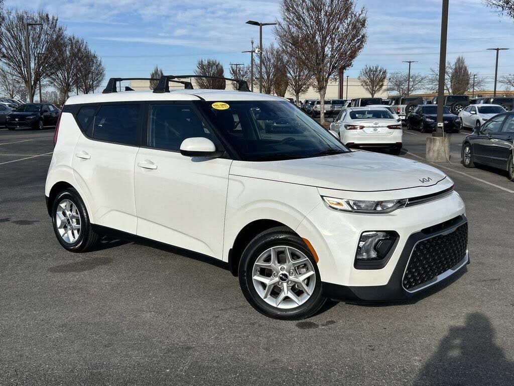2022 Kia Soul LX FWD