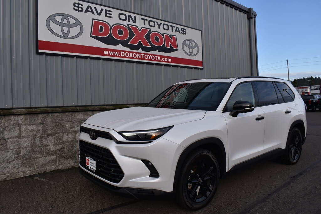 2026 Toyota Grand Highlander Hybrid Nightshade AWD