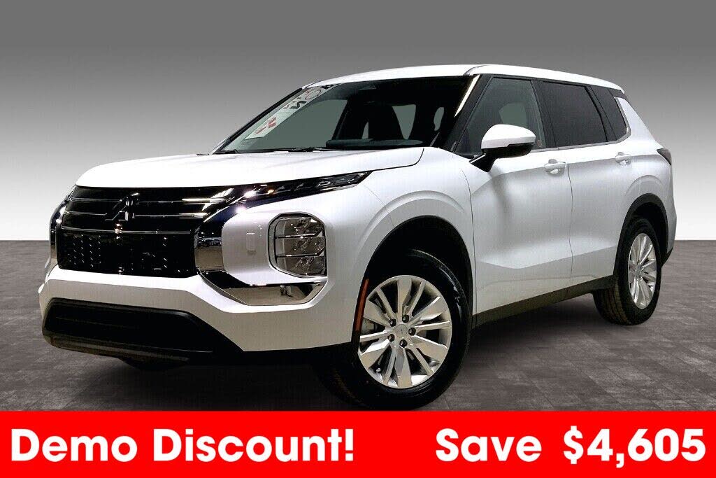 Mitsubishi Outlander ES FWD 2025