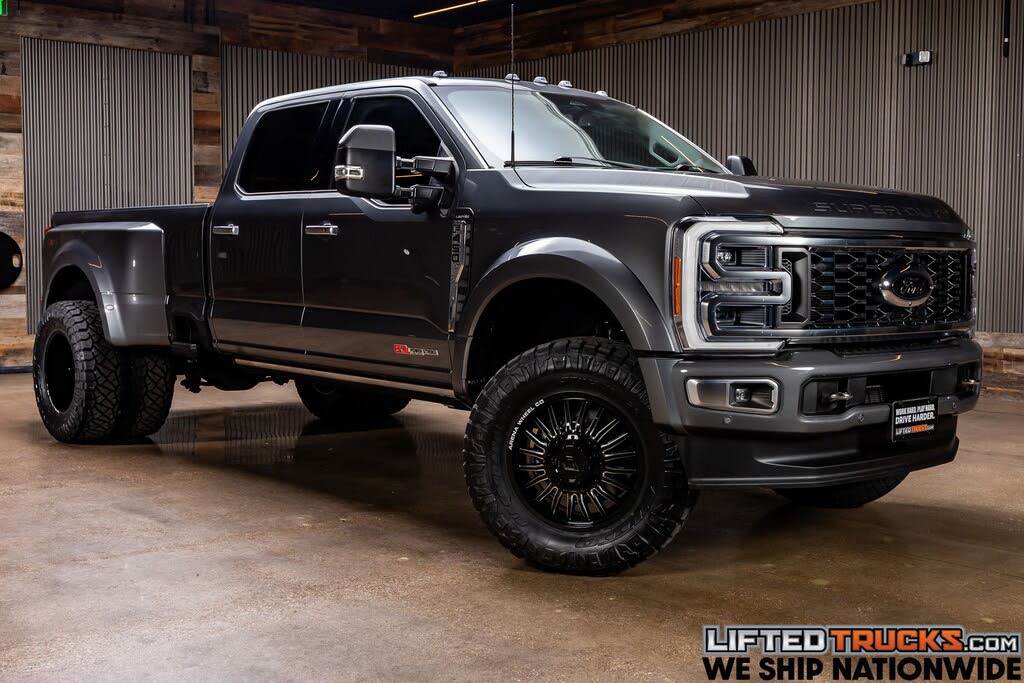 2023 Ford F-450 Super Duty Limited Crew Cab LB DRW 4WD