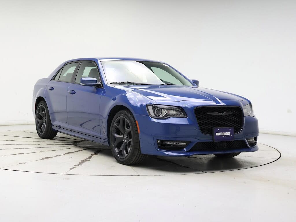 2022 Chrysler 300 Touring L RWD