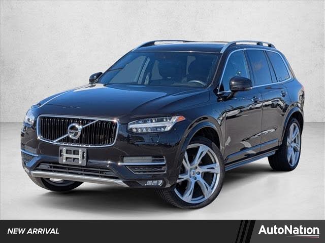 2018 Volvo XC90 T6 Momentum AWD