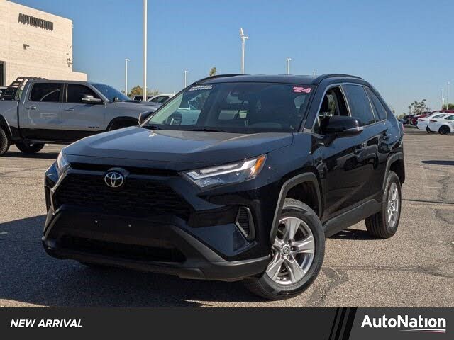 2024 Toyota RAV4 XLE FWD