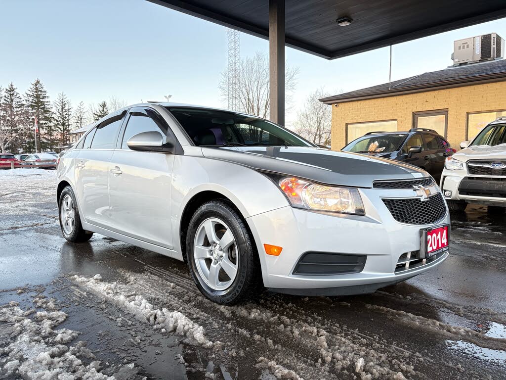 Chevrolet Cruze 2LT Sedan FWD 2014