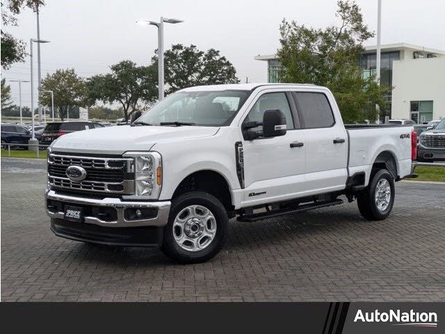 2025 Ford F-250 Super Duty XLT Crew Cab 4WD
