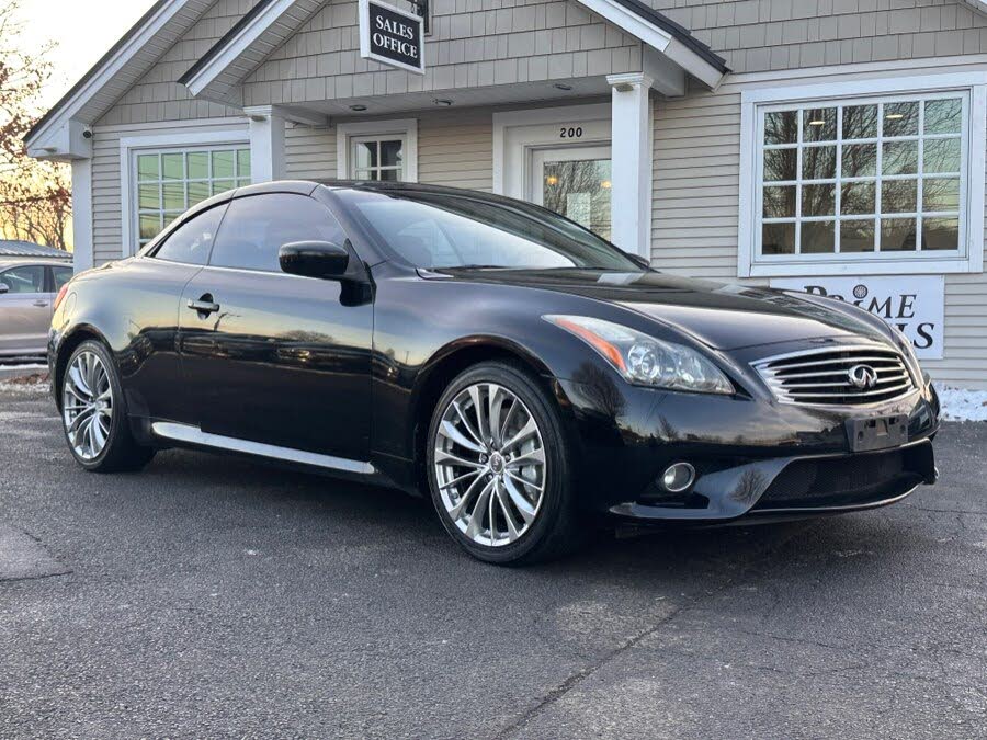 2012 INFINITI G37 Convertible RWD