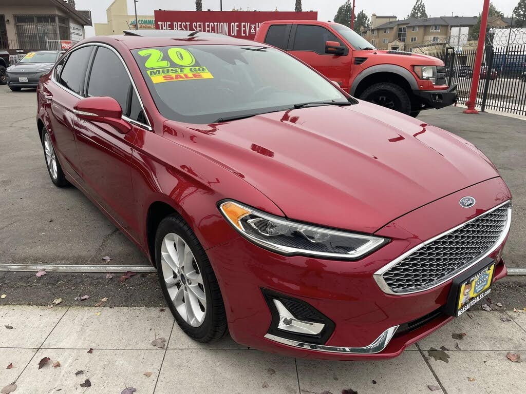 2020 Ford Fusion Energi Titanium FWD