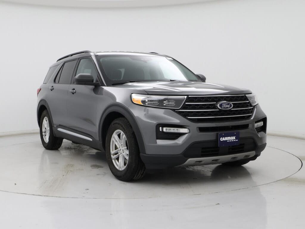2024 Ford Explorer XLT RWD