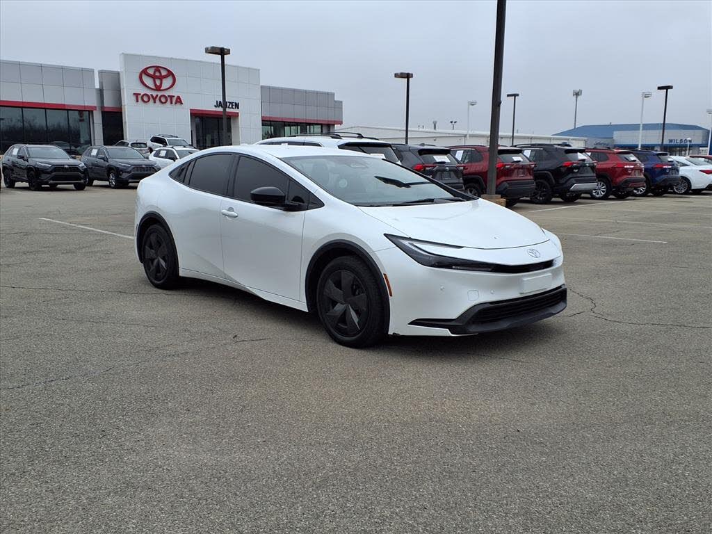 2023 Toyota Prius LE FWD