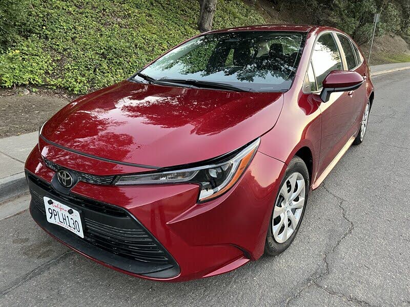 2025 Toyota Corolla LE FWD
