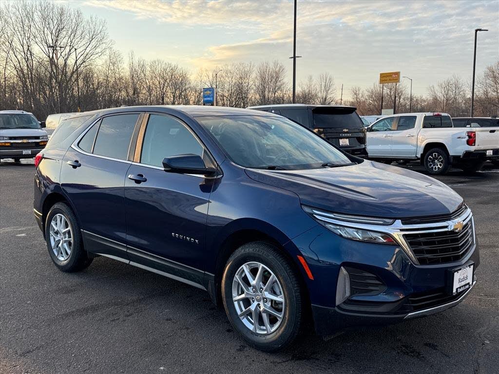 2022 Chevrolet Equinox LT AWD with 1LT