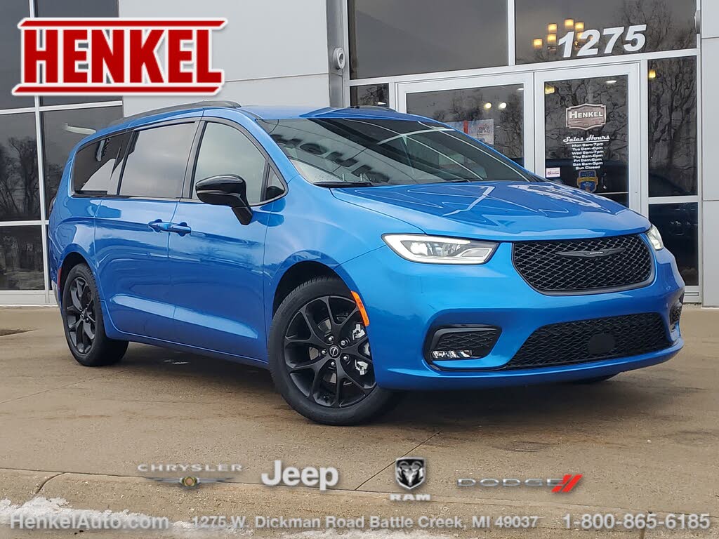 2026 Chrysler Pacifica Select FWD