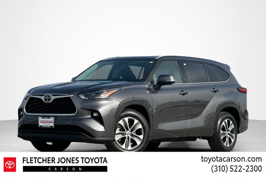 2022 Toyota Highlander XLE FWD