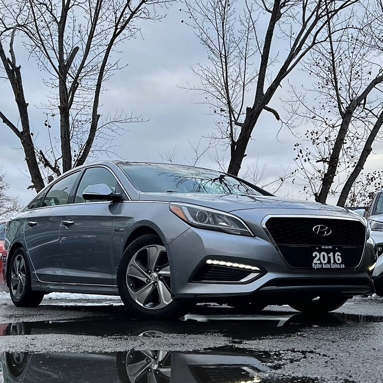 2016 Hyundai Sonata Hybrid Limited FWD