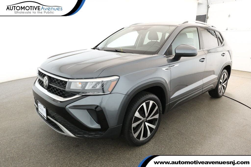 2024 Volkswagen Taos SE FWD