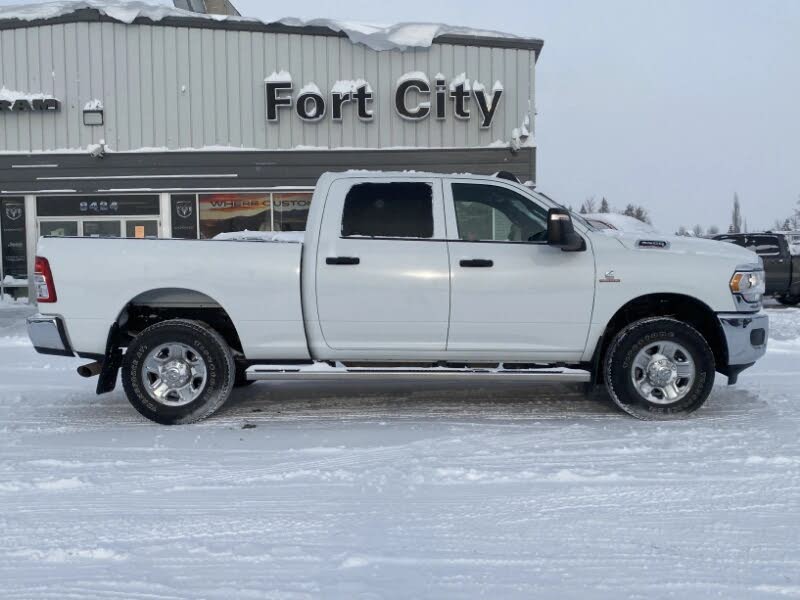 2024 RAM 3500 Tradesman Crew Cab 4WD