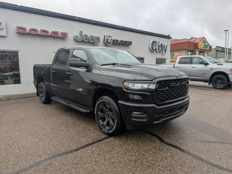 2025 RAM 1500 Tradesman Crew Cab 4WD