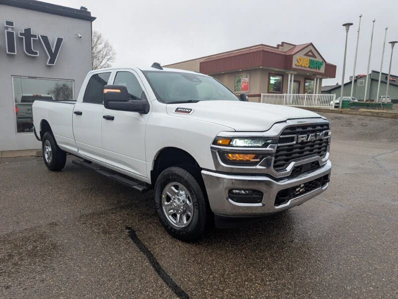 2026 RAM 3500 Tradesman Crew Cab LB 4WD