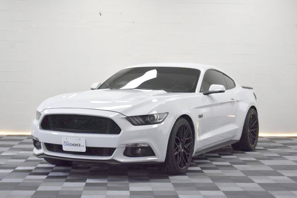 2017 Ford Mustang GT Premium Coupe RWD