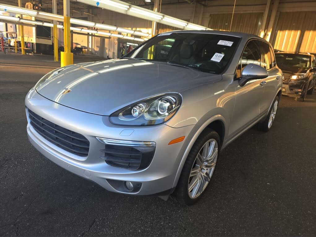 2018 Porsche Cayenne Platinum Edition AWD