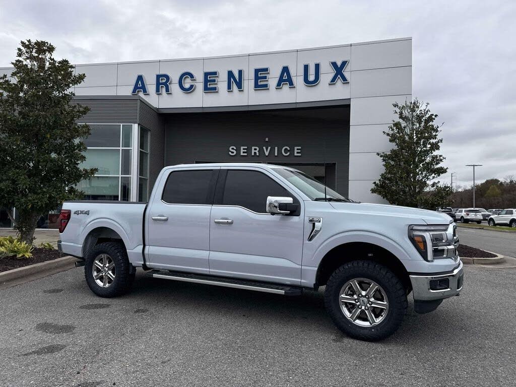 2025 Ford F-150 Lariat SuperCrew 4WD