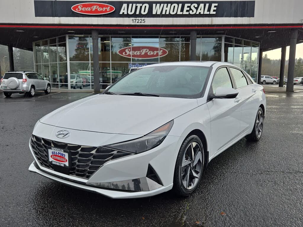 2023 Hyundai Elantra Limited FWD