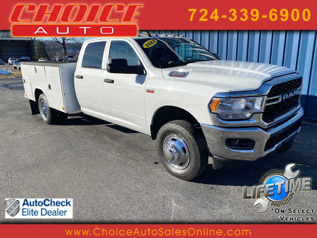 2022 RAM 3500 Chassis Tradesman Crew Cab DRW 4WD