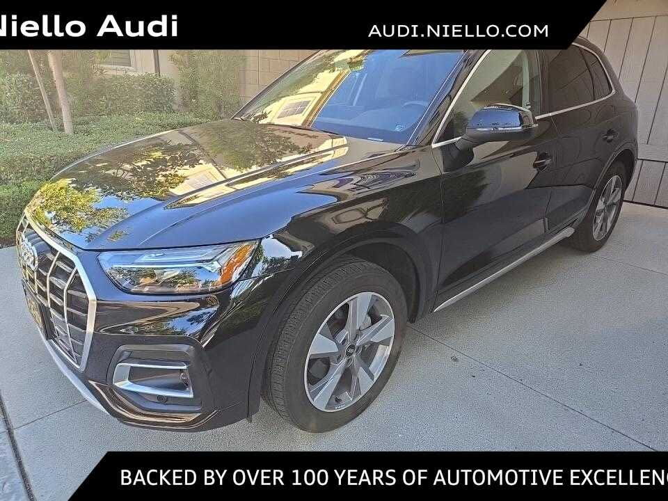 2023 Audi Q5 quattro Premium 40 TFSI
