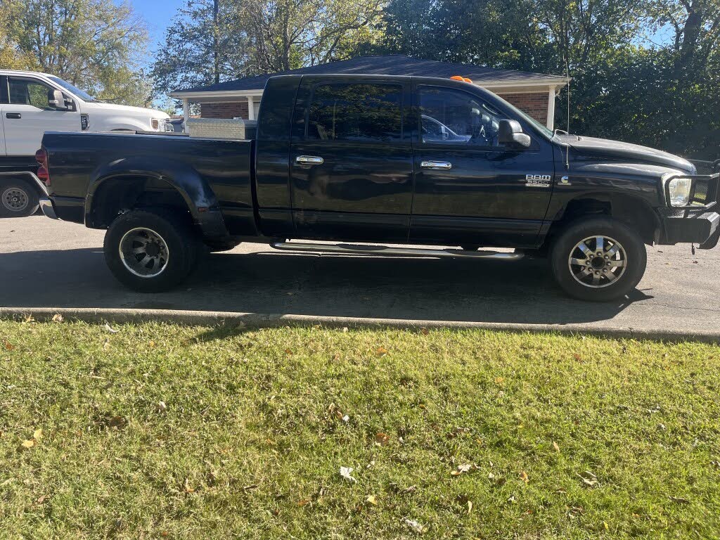 2007 Dodge RAM 3500 SLT Mega Cab DRW 4WD
