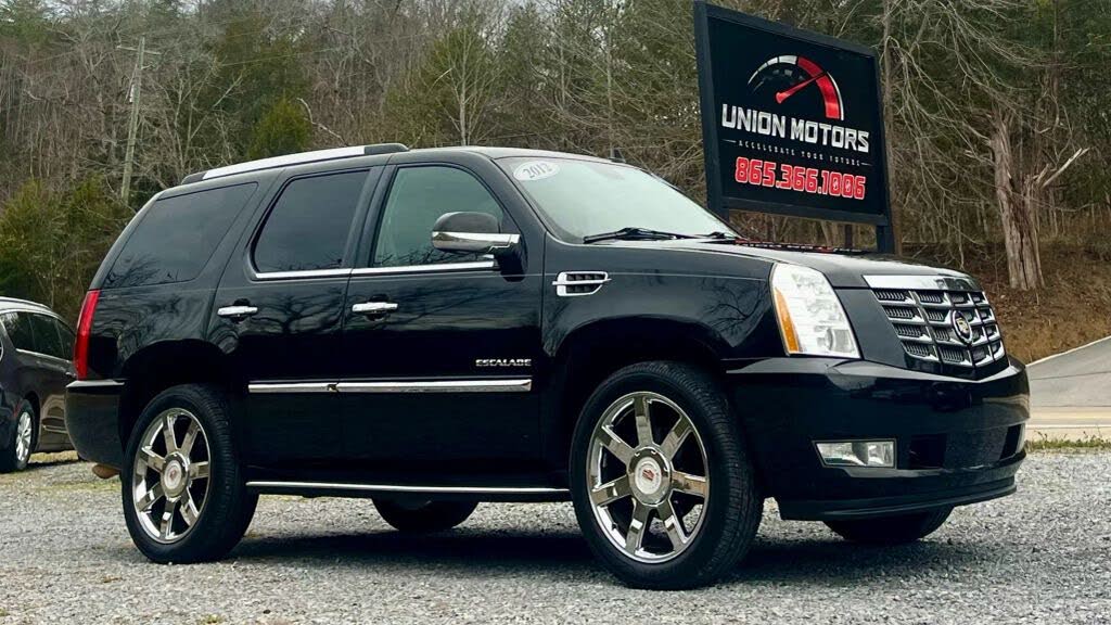 2012 Cadillac Escalade Luxury RWD