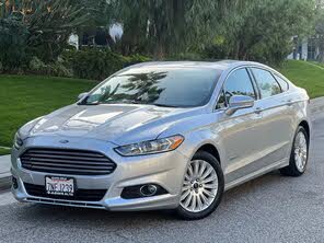 Ford Fusion Hybrid SE FWD