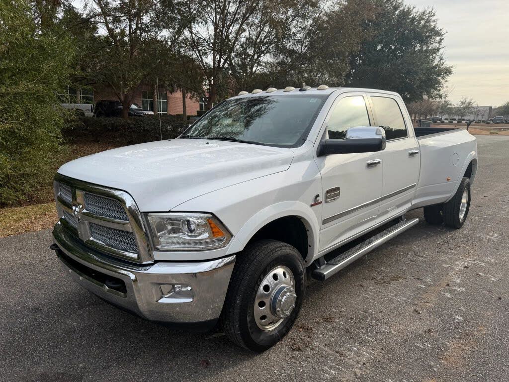 2015 RAM 3500 Laramie Longhorn Crew Cab LB DRW 4WD