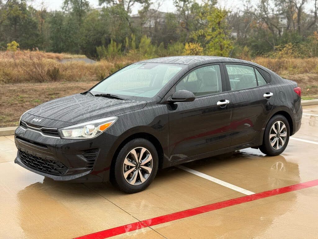 2022 Kia Rio S FWD