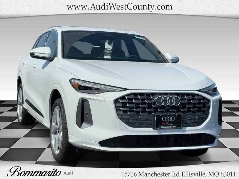 2025 Audi Q5 quattro Premium Plus 40 TFSI