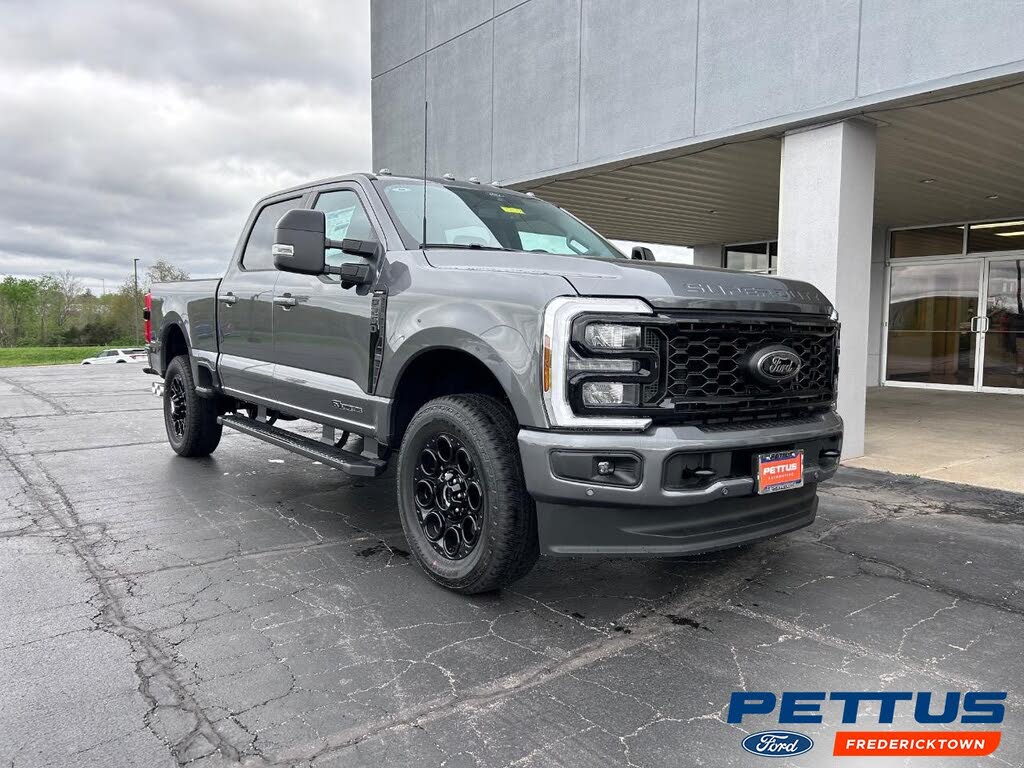 2025 Ford F-250 Super Duty Lariat Crew Cab 4WD