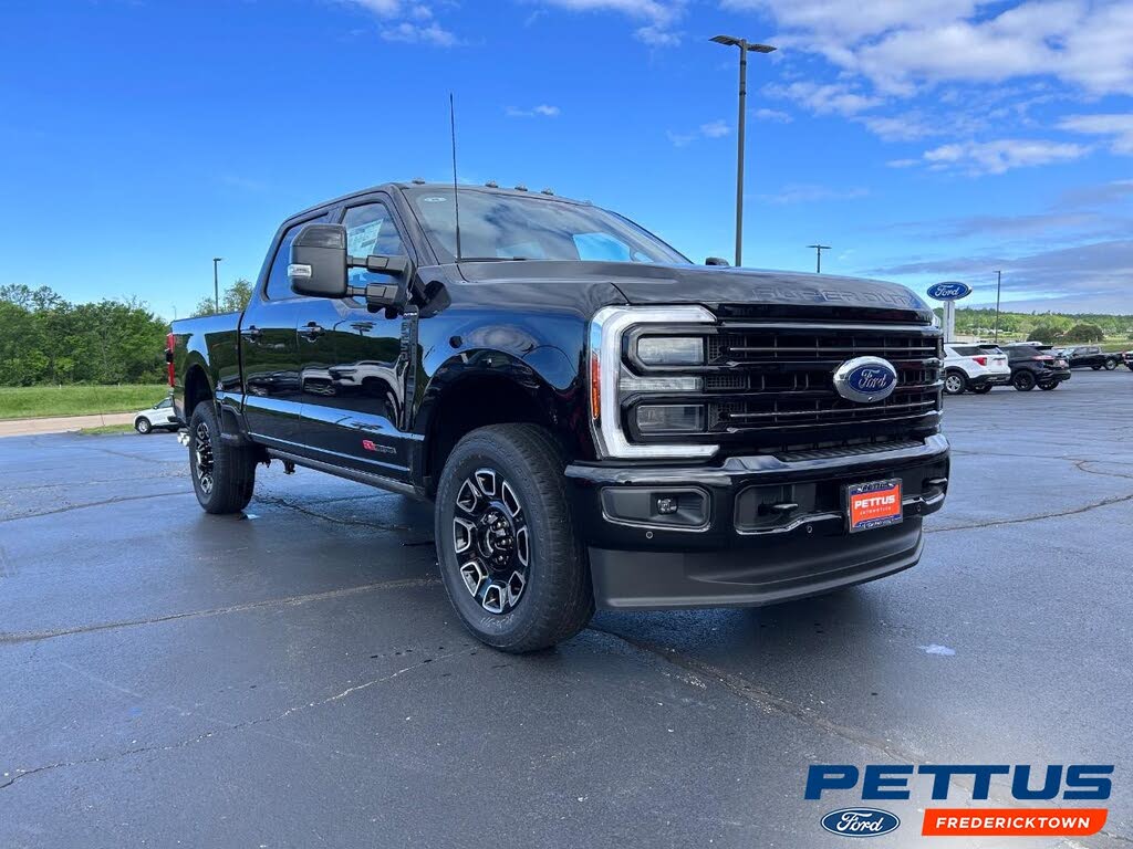 2025 Ford F-250 Super Duty Platinum Crew Cab 4WD