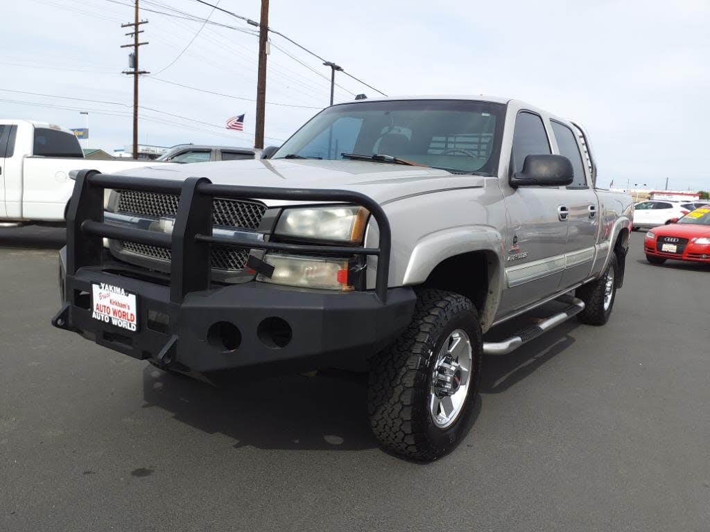 2004 Chevrolet Silverado 2500HD LS Crew Cab 4WD