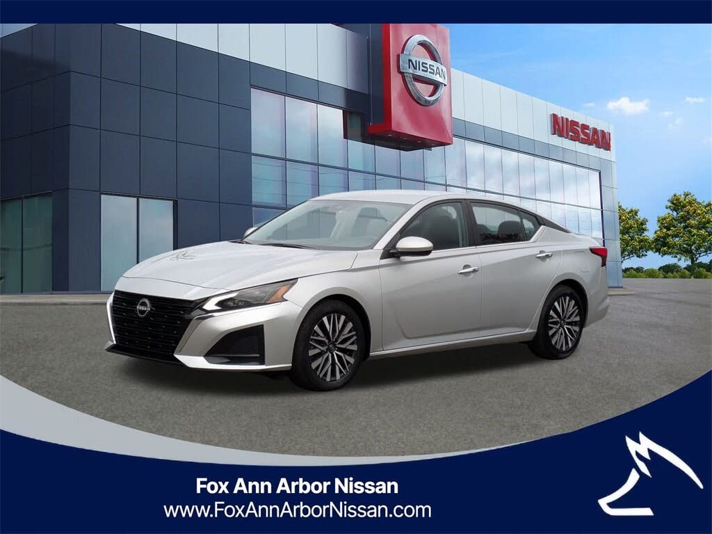 2023 Nissan Altima 2.5 SV FWD