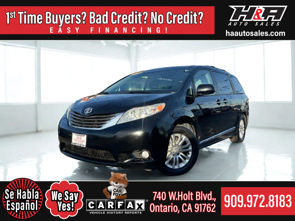 2014 Toyota Sienna XLE 7-Passenger Auto Access Seat